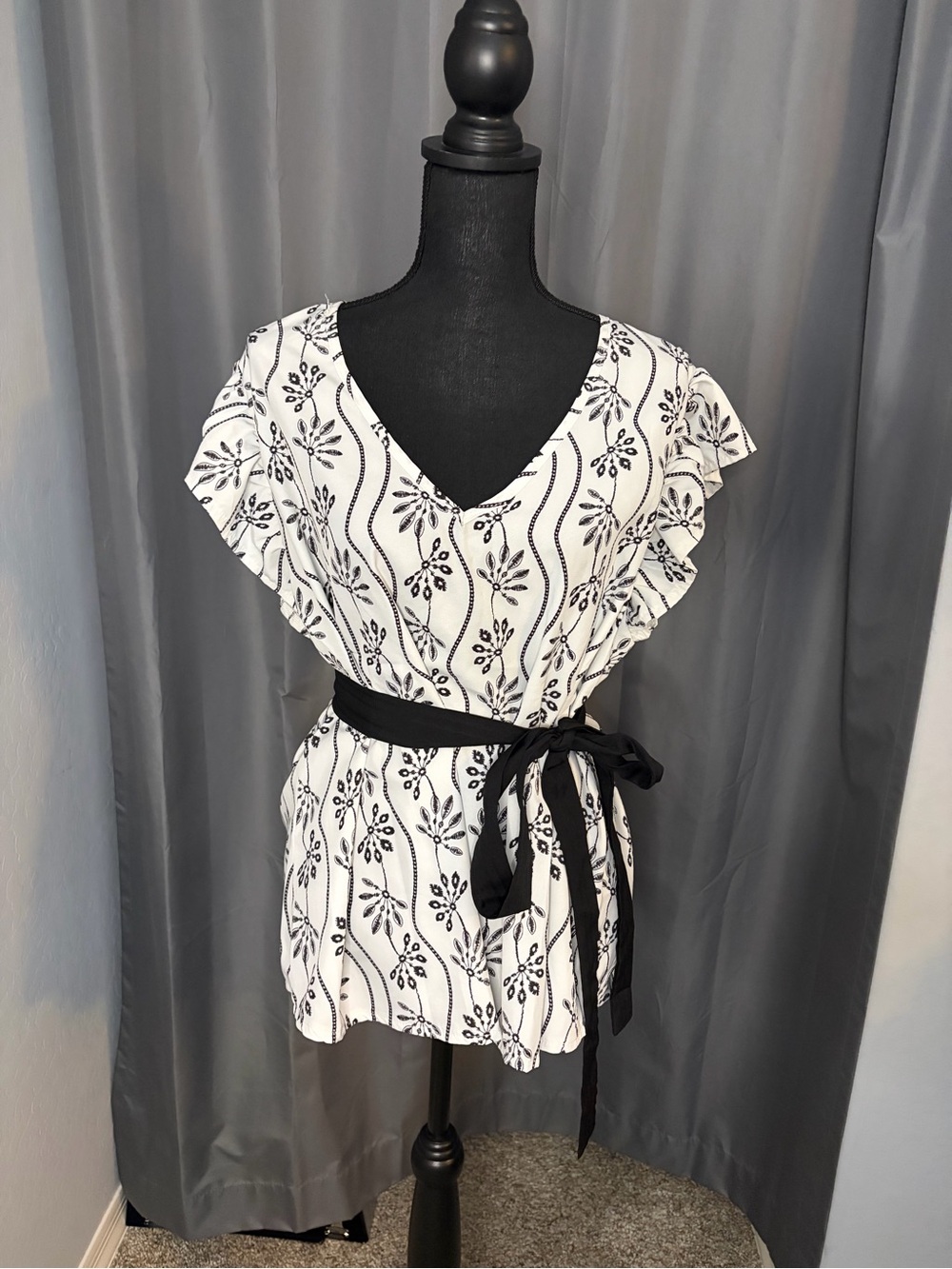 268. Shein Curve Short Set, Size 2XL
